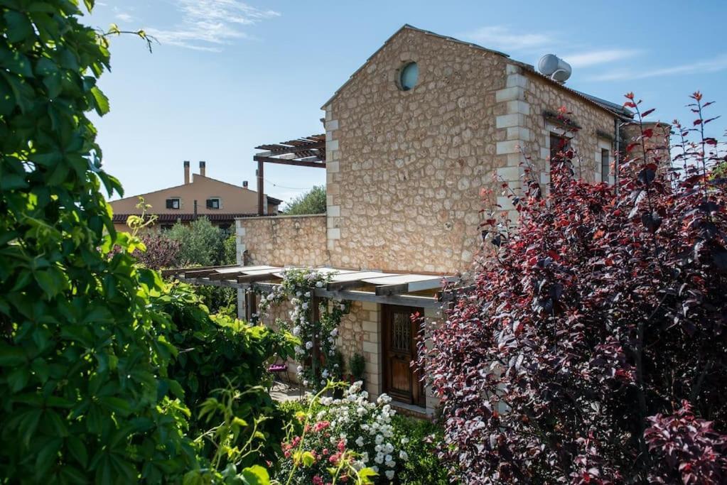 Villa Eleonas Вамос Екстериор снимка