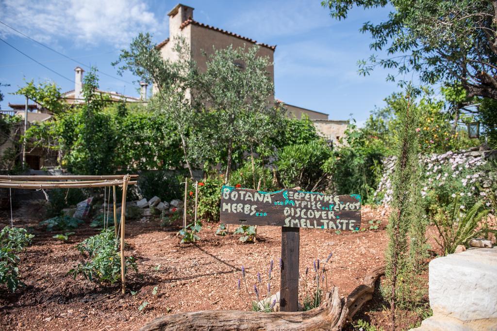 Villa Eleonas Вамос Екстериор снимка