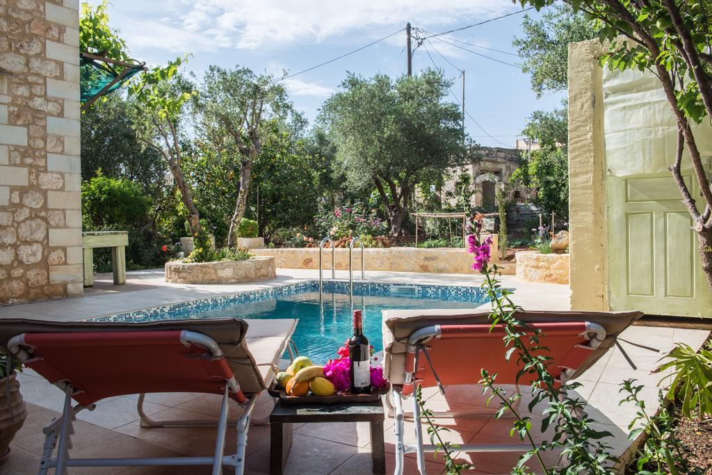 Villa Eleonas Вамос Екстериор снимка